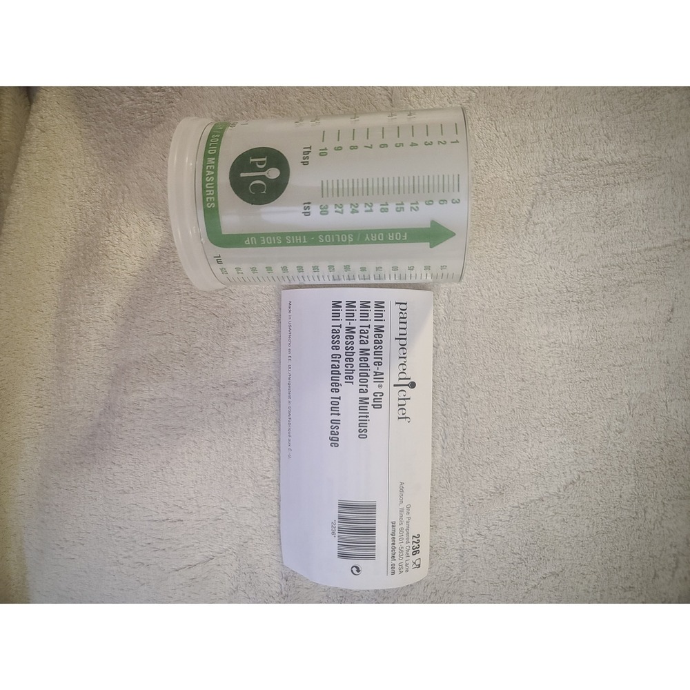 Pampered Chef Mini Measure-All Cup 1 Cup Capacity Liquid Solid Measuring NEW